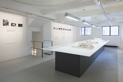 Blick in die Ausstellung "Álvaro Siza: Von der Linie zum Raum" im aut