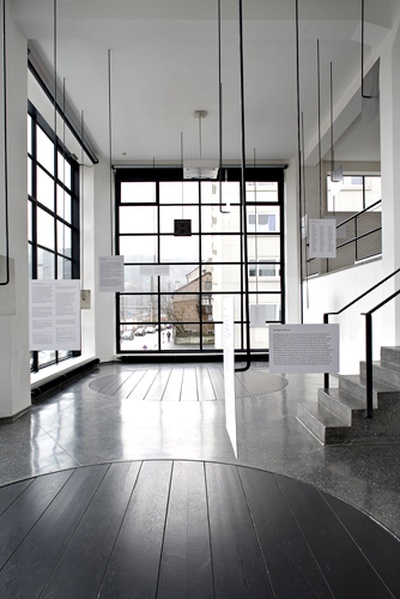 Blick in die Ausstellung "Architektur in Wörtern"