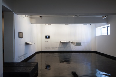 Blick in die Ausstellung "Dietmar Feichtinger: Wege und Orte" im aut