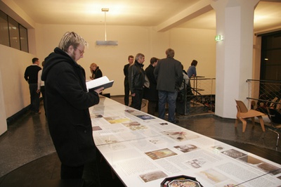 Blick in die Ausstellung "Farbenhäuser und Lichtgewächse"