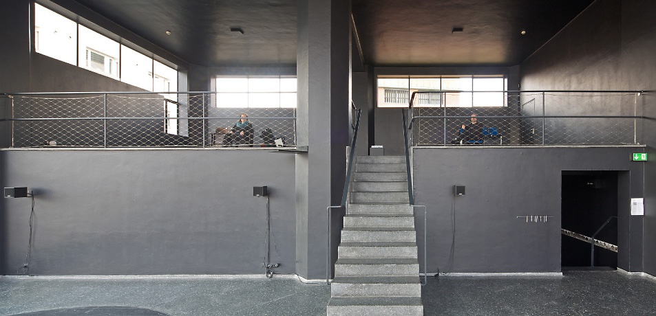 Blick in die Ausstellung "film foto foto film" im aut, Bildnachweis: Günter R. Wett Blick in die Ausstellung "film foto foto film" im aut, Bildnachweis: Günter R. Wett