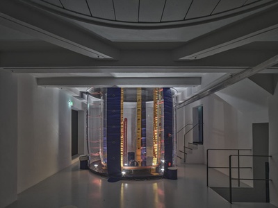 Blick in die Ausstellung "Hans-Walter Müller: Ich habe die Schwerkraft schon verlassen"