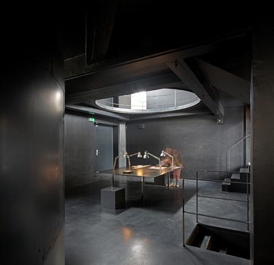 LOOSE ENDS – Blick in die Ausstellung im  aut . 
Foto: © Günter Richard Wett