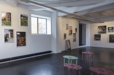 Blick in die Ausstellung "Italomodern 2" im aut