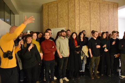 Ausstellungseröffnung "Numen/For Use: Negative Space and Collapsing Room" im aut