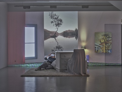 Blick in die Ausstellung "Potenziale 3" mit dem Beitrag "Embodied Potentials" des New Media Labs