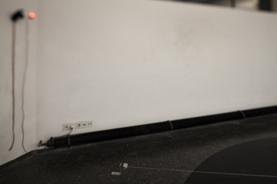 Blick in die Ausstellung "Rens Veltman: Infra und Ultra oder Colonise the Dark"