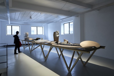 Blick in die Ausstellung „Snøhetta: Relations“ im aut, „Snøhetta and friends – details of collaborations“