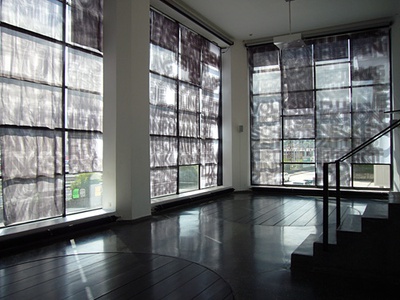 Blick in die Ausstellung im aut, Ruedi Baur: "Überschattung" – der Sonnenschutz, Foto: ruedi baur integral