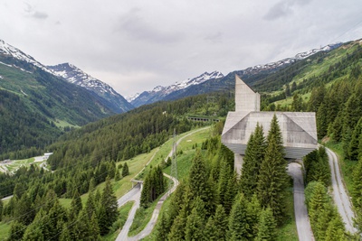 Hubert Prachensky und Ernst Heiss, Lüftungsanlagen Arlbergstraßentunnel, Maienwasen und Portal St. Jakob, 1975