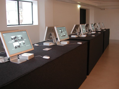Blick in die Ausstellung "ZV Bauherrenpreis 2005" im aut