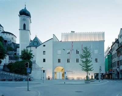 Auszeichnung des Landes Tirol für Neues Bauen 2012: Rathaus und Stadtplatz Kufstein, 2008 – 2011 (Architektur: Rainer Köberl und Giner + Wucherer)