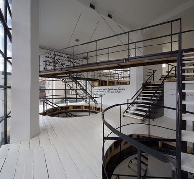 Stairways, a bridge, ramps – all spaces of aut were transformed by Volker Giencke, 2015