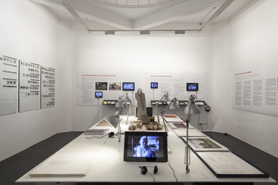 Ausstellung "20 jahre architektur und tirol" – Fotos von der anlässlich des 20-Jahr-Jubliläums im aut gezeigten Ausstellung "20 jahre architektur und tirol" (Bildnachweis: B&R)
