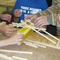 Bausatz und Aufbau – Aufbau der Leonardobrücke im Rahmen der Architektursommerakademie für Kinder 2009