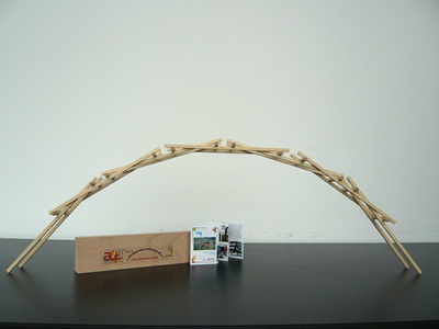 Bausatz und Aufbau – Der "Leonardobrücken-Bausatz"