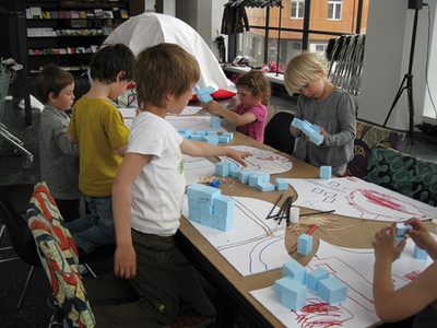 Architekturspiele für Kinder von 4 bis 6 Jahren