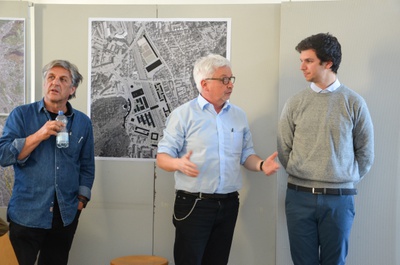 Atelier Arnaboldi: Fürbergstraße; v.li.: Arnaboldi, Angonese und Student