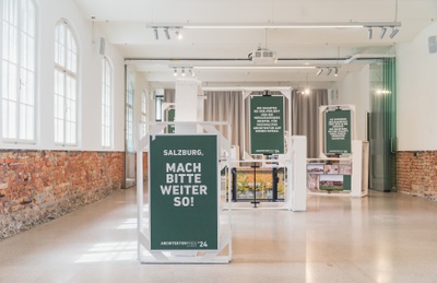 Ausstellung "Architekturpreis Land Salzburg 2024", gestaltet von Eva Zangerle – © Eva Zangerle Ausstellung "Architekturpreis Land Salzburg 2024", gestaltet von Eva Zangerle