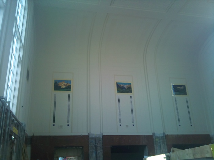 Die wiederhergestellte Empfangshalle mit den Fliesenbildern von Hans Prutscher, Otto Barth, Hans Wilt und Hubert von Zwickle; Innenarchitektur: Johann Granichstaedten, 1907-1909