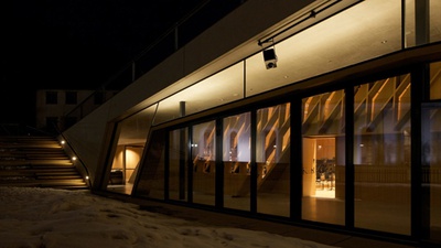 parc architekten - Nachtansicht - Kulturzentrum Ischgl