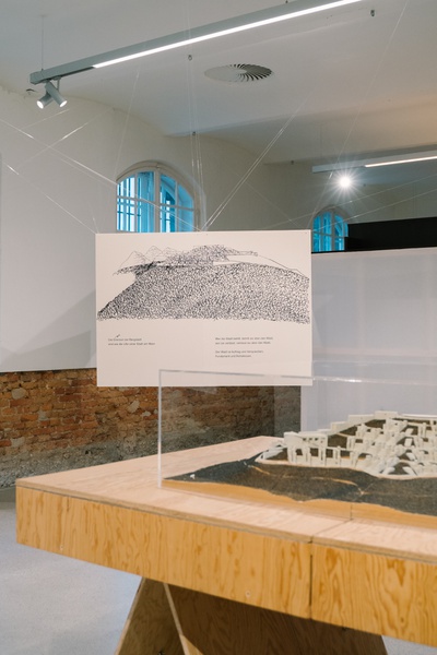 Ausstellung: Gunther Wawrik. Die Bergstadt – © Lea Sophie Kurz Ausstellung: Gunther Wawrik. Die Bergstadt