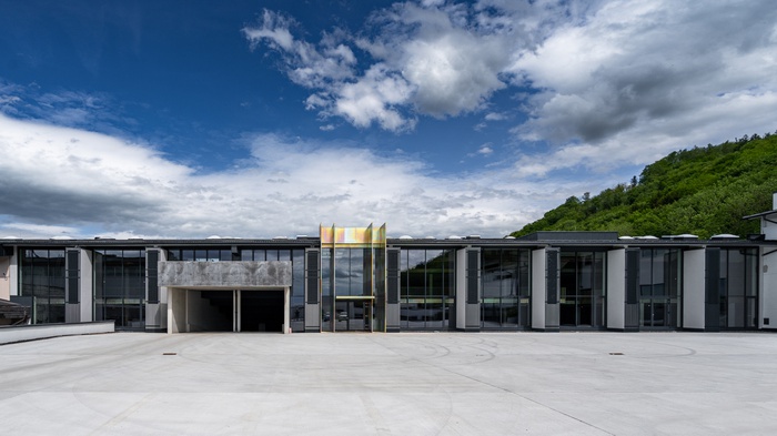 Handelszenturm 16, Außenansicht - © Dimitar Gamizov