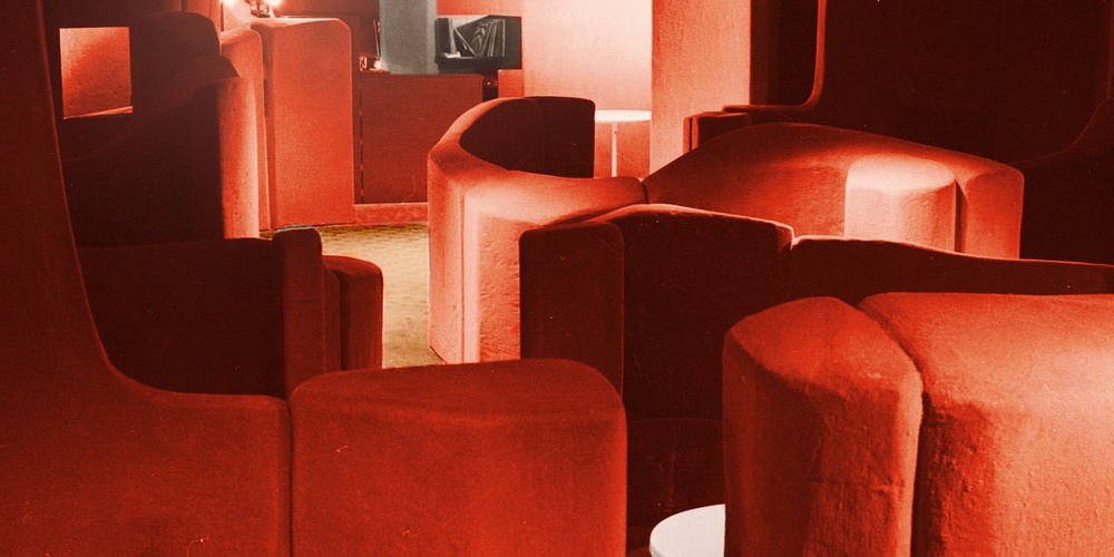 Tanzbar Red Canyon im Kur- und Kongresszentrum Bad Gastein, 
Fotografie, ca. 1975 (Nachkolorierung E. A. Steiner), Salzburg Museum, Inv.-Nr Foto 31213 198