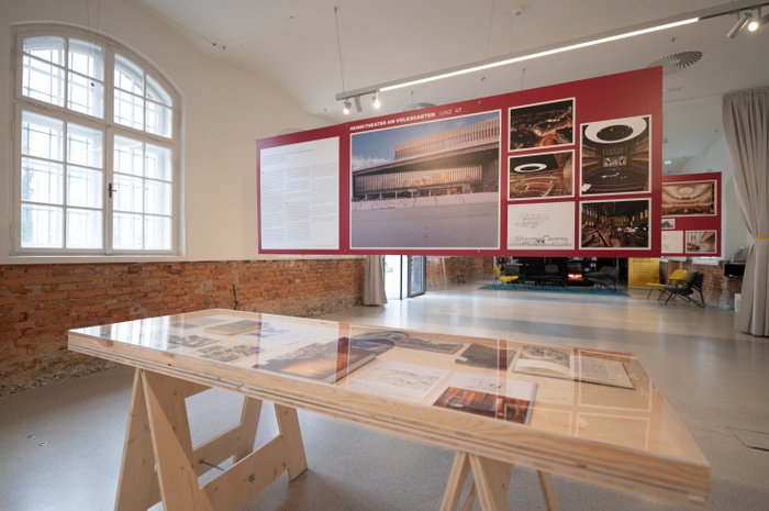 DAM Ausstellung Große Oper – Viel Theater?