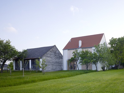 Streckhof mit Schnapsbrennerei_Juri Troy Architects