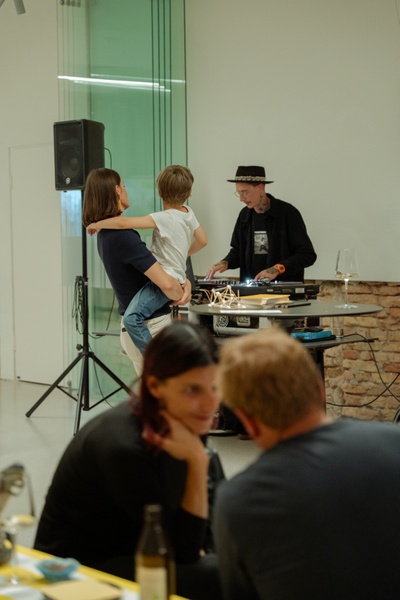 Dj Sticky sorgte bei der Feier mit Classics sowie Zeitgenössischen Hits für die richtige Stimmung