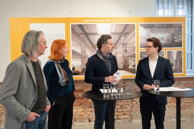 Yorck Förster (Kurator), Andrea Jürges (Kuratorin), Roman Höllbacher (Leiter der Initiative Architektur) und Lukas Crepaz (Kaufmännischer Direktor der Salzburger Festspiele)