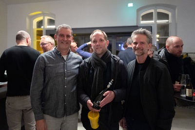 Im Bild vlnr.: Leopold Feurer (Firma sto), Dirk Obracay (sps Architekten) und Christian Struber (Architekt und Vorstandsvorsitzender Initiative Architektur)