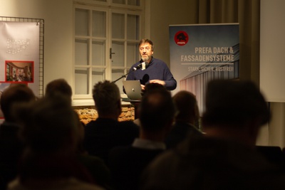 Florian Nagler während des Vortrages "einfach (um)bauen"