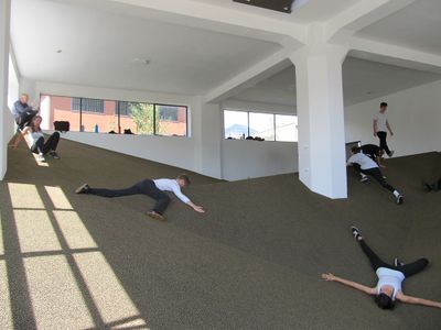 Erste Probe der SchauspielschülerInnen in der "sozialen Landschaft"