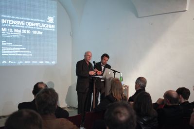 Eröffnung  Intensive Oberflächen