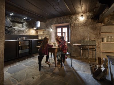 Restauriertes Türalihus in Valendas, CH, Ferien im Baudenkmal