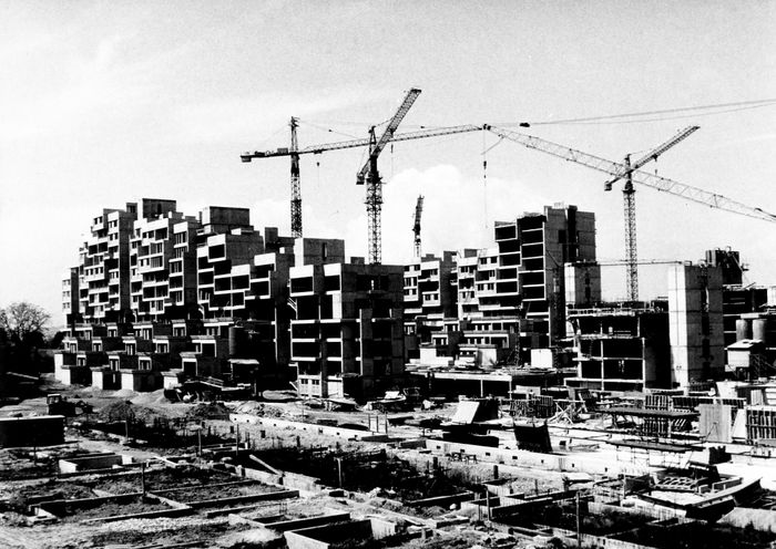 Rohbau des 1. Bauabschnitts, 1974