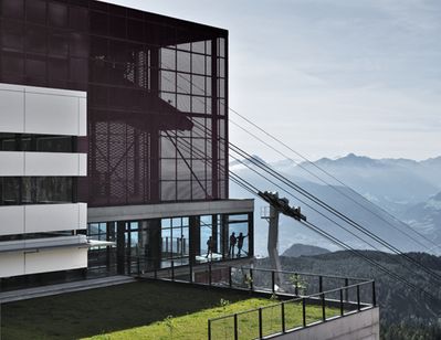 Bergbahn Meran, 2000, Architekt Roland Baldi